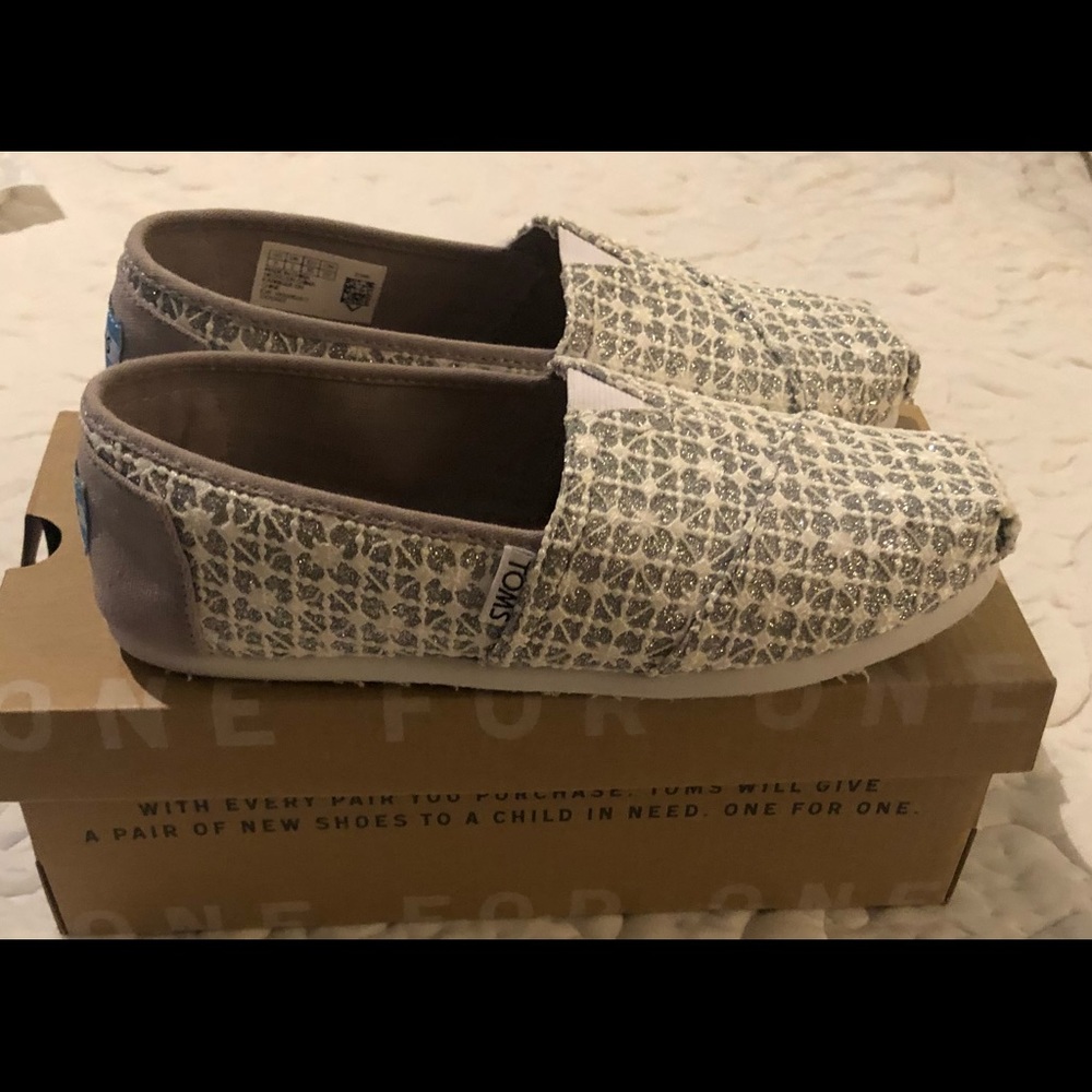 Toms girls shoes
